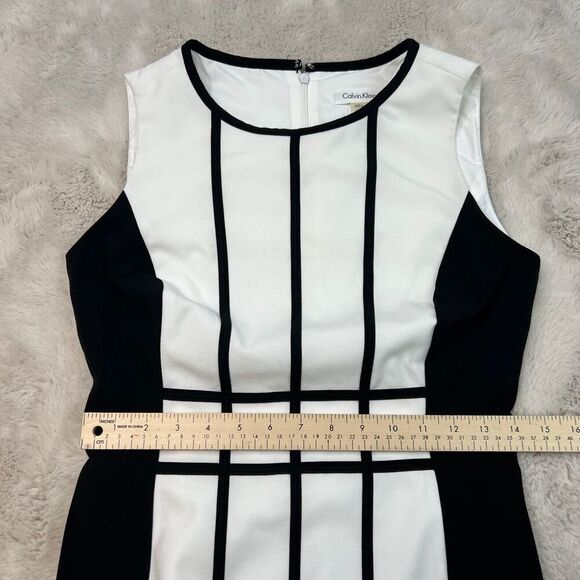 Calvin Klein Womans Black White Sleeveless Sheath Dress Size 4 Slimming Office - Picture 2 of 9